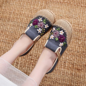 Embroidered 3D Stereo Shoes Linen Casual Work Shoes Breathable for Office Wear Traditional Beijing Cloth Shoes Womens Flats