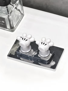 Creative Toilet Lid Lifter Cute Palm Design Manicure Professional Plastic Pressure Button Bathroom Household Cleaning Tool