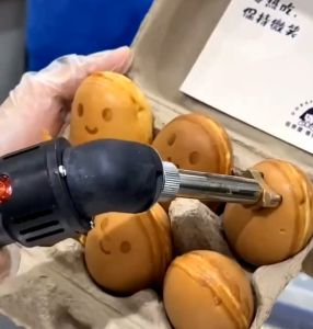 Máy nướng bánh đường phố hình quả trứng mặt cười (khuôn 12)