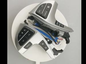 84250-06180 Multifunction Steering Wheel Button For TOYOTA FORTUNER GGN5060KUN5* 2011-2014 Volume Speed Cruise Control Switch