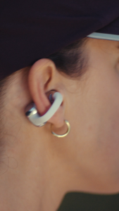 [Clearance]SHOKZ E310 OpenDots ONE clip earphone wireless bluetooth|airy small light|Open-ear comfortable|Immersive audio experience|Up to 40 hours of long play time|Fashion colors|Carry easily outdoors|Compatible with iPhone & Android