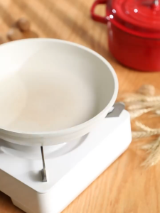 【Local Stock】2 in 1 Heat Conduction Plate Multifunctional Fast Thawing Tray 24cm 28cm Gas Stove Tool Prevent Scorching Food Meat Quick Defrost Heat Diffuser