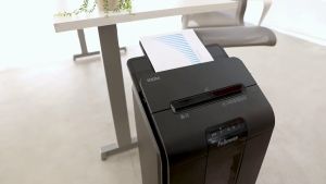 Fellowes AutoMax™ 100M Mini-Cut Shredder