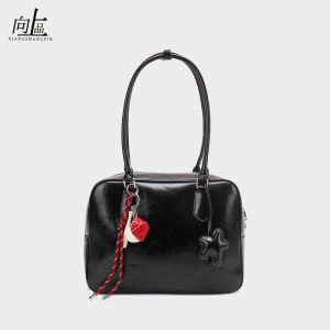 Upmarket Womens Beta Design Bowling Bag Tote Handbag Retro Style Soft Leather Shoulder Bag Handbag for Young Women