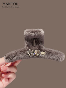 Large Size Furry Hair Claw Clip Womens Shark Clamp Hair Accessories Glittering Water Diamond Headwear Elegant Hairpins