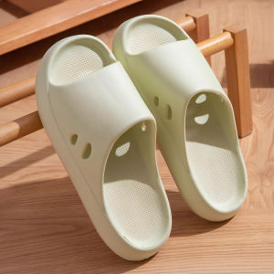 New Casual Slip-On Slippers Soft EVA Bathroom Anti-Slip Simple Design Men Women Couples Summer Indoor Slippers Comfortable Home Shoes