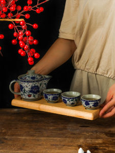 Retro Chinese Ceramics Tea Pot Small Size with Handle Blue And White Porcelain Gongfu Tea Set for Brewing Tea in Living Room