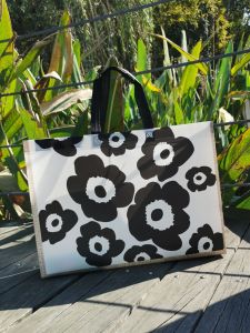 Fashionable Retro Floral Film Laminated Waterproof Non-Woven Handbag for Womens Clothing Stores Simple Gift Shopping Bag