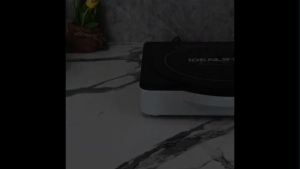 Kompor Induksi IDEALIFE IL 201A Electric Stove Listrik Induction Stove IL 201 A Low Watt Kompor Induksi IL-201A