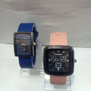 PROMO JAM TANGAN FASION WANITA BELI 1 Dapat 2 - Jam Tangan Fasion Model Terbaru - Jam Tangan Wanita Tali Karet - Free Batrai Cadangan - Bisa Bayar Ditempat (COD)