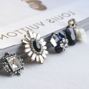 Retro Alloy Accessories Flower Plate Buckle Resin Flower Black Gem Rhinestone Hair Accessories Clothes Stylish DIY Material