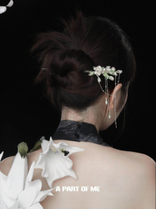 A PART OF ME | Kẹp Tóc Mạ Bạc Thiết Kế Gốc Của Jasmine