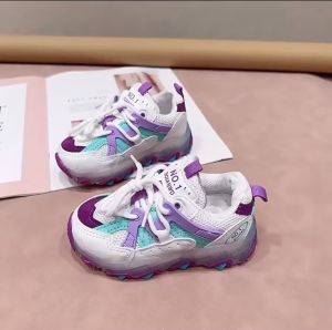 Sepatu Sneakers Lampu LED Anak usia 1 2 3 4 5 6 tahun / Sepatu MENYALA Anak Balita Cowok Cewek Sporty / Sepatu Kets Tali Anak Laki Laki Perempuan Fashion / Sepatu Running Anak Balita LED Trendy / Sepatu Sport Baby Casual Pria Wanita Keren