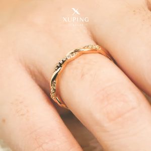 Xuping Cincin Emas Wanita Motif Ulir Sederhana
