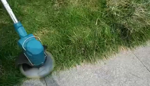 Makita 68V Powerful Electric Cordless Grass Cutter Rechargeable Lithium Battery Grass Trimmer