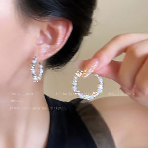 Fashionable Pearl Rock Silver Metal Earrings Womens Style Versatile Simple Design High-End Feelings Trendy Jewelry Accessories