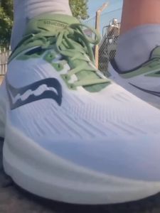 [Original Box Packing] 2025 Mens and Womens Sneakers On x LO E WE Cloudventure 2.0 Round Toe Lace-up Low-top Casual Shoes Fashion Running Shoes