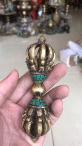 Chày Kim Cang 02 Màu Xanh Đỏ Bằng Đồng Kích Thước 12x35cm - Pháp Khí Mật Tông