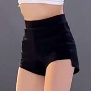 สไตล์เกาหลี แจ๊สแดนซ์ยาว กางเกง ผู้หญิงสูงเอวแน่นเต้นรูดเสาด้านหน้าสั้นหลังยาวไม่ใช่แสง กางเกงขาสั้น