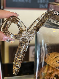 Shark Clamp Hair Accessories Womens Simple Elegant Diamond Embedded Fashionable Korean Style Hair Clips Secure Grip