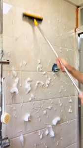 ZTQS แปรงถูพื้น 2im1/ 3in1 แปรงขัดพื้น แปรงทำความสะอาด มีด้านที่ใช้ปาดน้ำ ขัด ถู ปาดน้ำ ในชิ้นเดียว ขัดได้ทุกซอกทุกมุม แปรงขนแข็ง H703