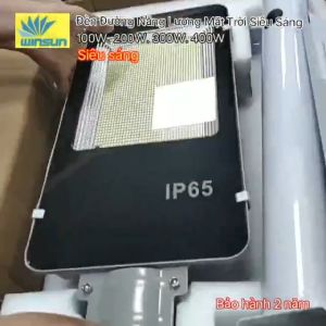 Đèn Đường Năng Lượng Mặt Trời Siêu Sáng IP67 chống thấm nước 100W 200W 300W 400W Đèn Sân Vườn Công Suất Lớn
