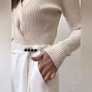 La Cucina 1pc Pearl Brooch Tightening Waistband Pin Opening Bottom Metal Pearl Cute Brooch Pin Jewelry