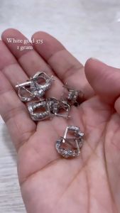 Anting Emas Putih Kadar 375 (8K) Model Jepit Variasi Mata 1 gram (RANDOM)
