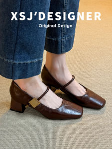 LIQIXIEFANG | Retro Mary Jane Leather High Heels