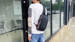 CHÍNH HÃNG Túi Đeo Chéo Đa Năng Tích Hợp Khóa Mật Khẩu Cổng Sạc USB Vải Da Cao Cấp Chống Nước T62