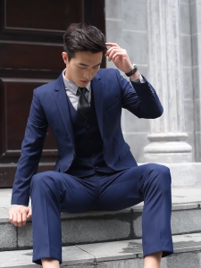 ชุดสูทแฟชั่นสําหรับผู้ชายสไตล์เกาหลี เสื้อชุดสูทสไตล์เกาหลีงานเนี๊ยบ ผ้านุ่มคุณภาพดีเหมาะนักธุรกิจ เจ้าบ่าวงานแต่ง สูท2ชิ้นผู้ชายสลิมฟิตสไตล์เกาหลีแฟชั่นผู้ชาย เสื้อสูทผู้ชาย ชุดสูทผู้ชายเซ็ทเสื้อ+กางเกงขายาว ชุดสูทผู้ชายสำเร็จรูป