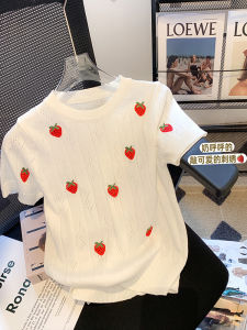 Sweet Strawberry Embroidery Hollow out Short Sleeve Knitted Shirt Womens Anti Aging Small Shirt Hangzhou Four Seasons Green High End