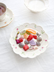 French Vintage Floral Series Ceramic Plate Dessert Western Pastries Fruit Salad Bowl Breakfast Plate Plant Floral Pattern European Style round Dish