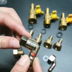 อุปกรณ์เสริมเตาแก๊สเตา Universal Joint Inner Thread Intake Elbow Screw Socket Turn Socket