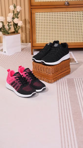 Best Sellers Women Korean Fashion Breathable Mesh Jogging Sneakers LightWeight Comfort Casual Black Rubber Shoes For Women