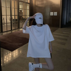 เสื้อยืดคอกลมแขนสั้นสีดำ ทรงหลวม ทรงยาวปานกลาง สำหรับผู้หญิง สไตล์เกาหลี เสื้อเชิ้ตฤดูร้อน ใส่ได้หลากหลาย