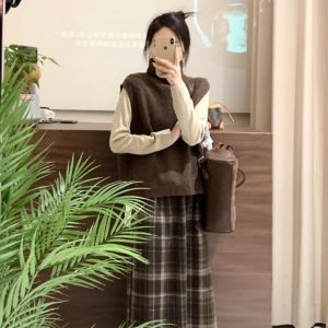 YUEZHONGWEI | French Style High Collar Knit Vest Sleeveless Overlayer for Autumn and Winter