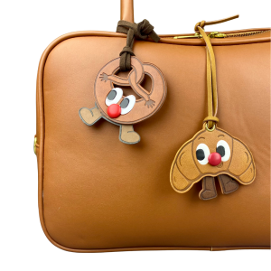 Wiggle & Whimsy: Rotatable Cartoon Toast & Egg Leather Keychain - Playful Bag Charm for Daily Fun-PU Leather/Ideal Bag Accessory