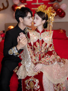 Luxurious Velvet Wedding Dress for plus Size Women New Bride Hanfu Wedding Gown Heavy Embroidery Dragon And Phoenix Pattern