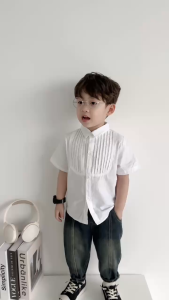 Áo sơ mi màu trắng công tử cộc tay họa tiết xếp ly nổi cho bé trai size 9kg tới 28kg BERNIE H0125A16