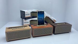 ลำโพงบลูทูธลายไม้ ลำโพงJMAXของแท้ ดีไซน์ทรงคลาสสิค ลำโพงบลูทูธไร้สาย เสียงดี เบสหนัก ตั้งโทรศัพท์ได้และพกพาสะดวก