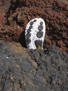 2025 ผู้ชายรองเท้าแตะลายมะพร้าว KEEN รองเท้าแตะยางรองเท้าชายระบายอากาศกลางแจ้งรองเท้าแตะเดินชายหาดสำหรับผู้หญิง