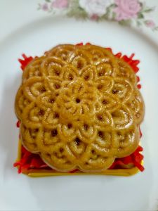 ขนมไหว้พระจันทร์ (80 กรัม) ไส้ถั่วทอง/ไส้โหวงยิ้งถั่วทอง/ไส้ถั่วดำ/ไส้โหงวยิ้งถั่วดำ/ไส้ถั่วแดง/ไส้โหวงยิ้งถั่วแดง/ไส้ทุเรียน/ไส้โหงวยิ้งทุเรียน/ไส้เม็ดบัว/ไส้โหงวยิ้งเม็ดบัว