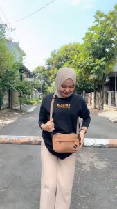 82 Shop Tas Selempang Pria Wanita Marsha Slingbag & Handbag Local Brand Free 2 Pin Random