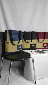 DeLy-Tote Bag Wanita & Pria: Desain Kasual Tahan Air