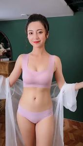 1K Sport Bra Wanita With Cup Busa Pakaian Dalam Wanita Tanpa Kawat Fashion P596 Tank Top Crop Bra Anti Nyeplak BH Olahraga Wanita