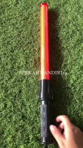 Lampu Lalin Polisi TNI Militer Senter Tongkat Parkir Light Baton Panjang