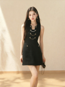 oshea | Đầm Đen Ngắn Tay Vintage Pháp