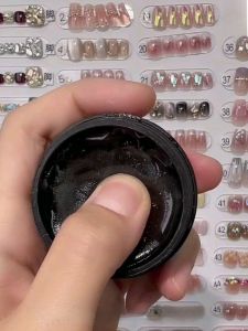Wearable Nail Extension Patch Adhesive Glue Strong And Durable Solid Glue for Nail Salons Professional Use Nail Art Tools