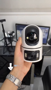 Yoosee 2เลนส์ กล้องวงจรปิด wifi 8MP รับชม 2 หน้าจอเลนส์พร้อมกันผ่านโทรศัพท์มือถือ ภาพความละเอียดสูงที่ไม่มีทางตัน ip66 หมุนได้360องศา ขึนลง90องศา มีอนฟาเรด ไฟLED มองเห็นภาพสีตอนกลางคืน FULL Color มีไมค์ลำโพง กล้อง กล้องวงจรปิดนอกบ้าน กันฝน กันแดด